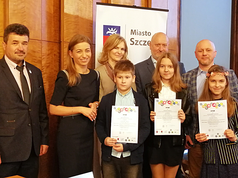 {gallery}aktualnosci/2019/gallery/14_sukces_plastyczny{/gallery}