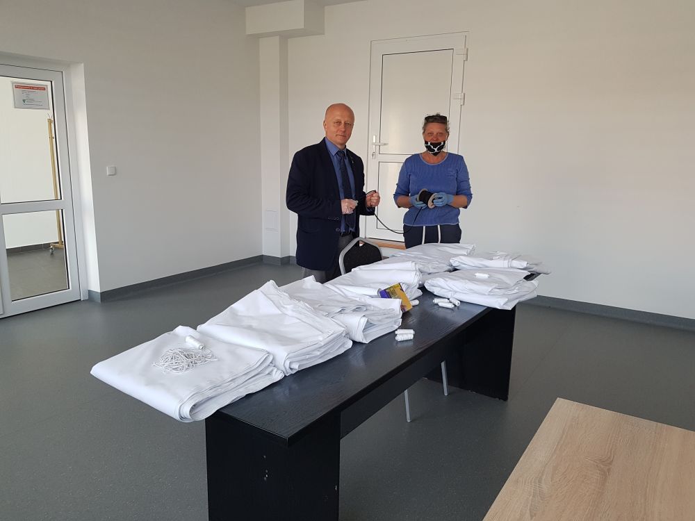 Szycie maseczek ochronnych